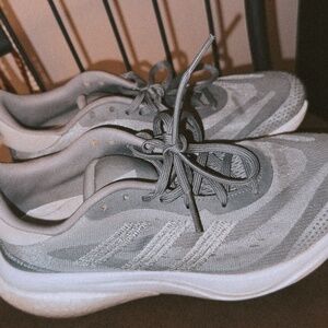 Adidas supernova-gray